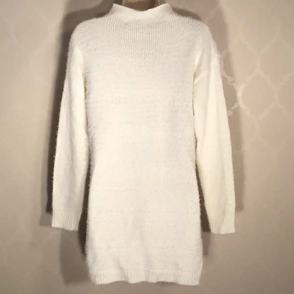 SIMPLY COUTURE FLORAL SWEATER - Picture 2 of 8